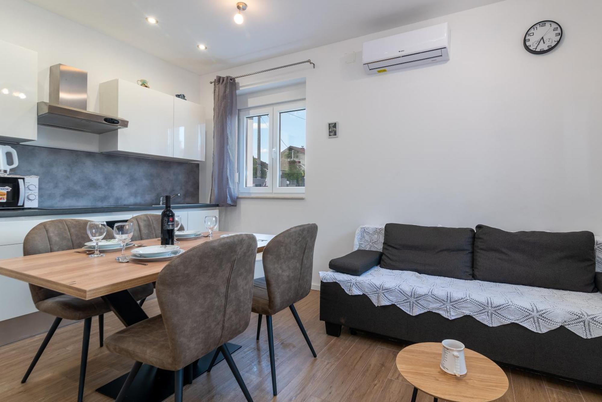Apartman Dino Trogir Exterior foto