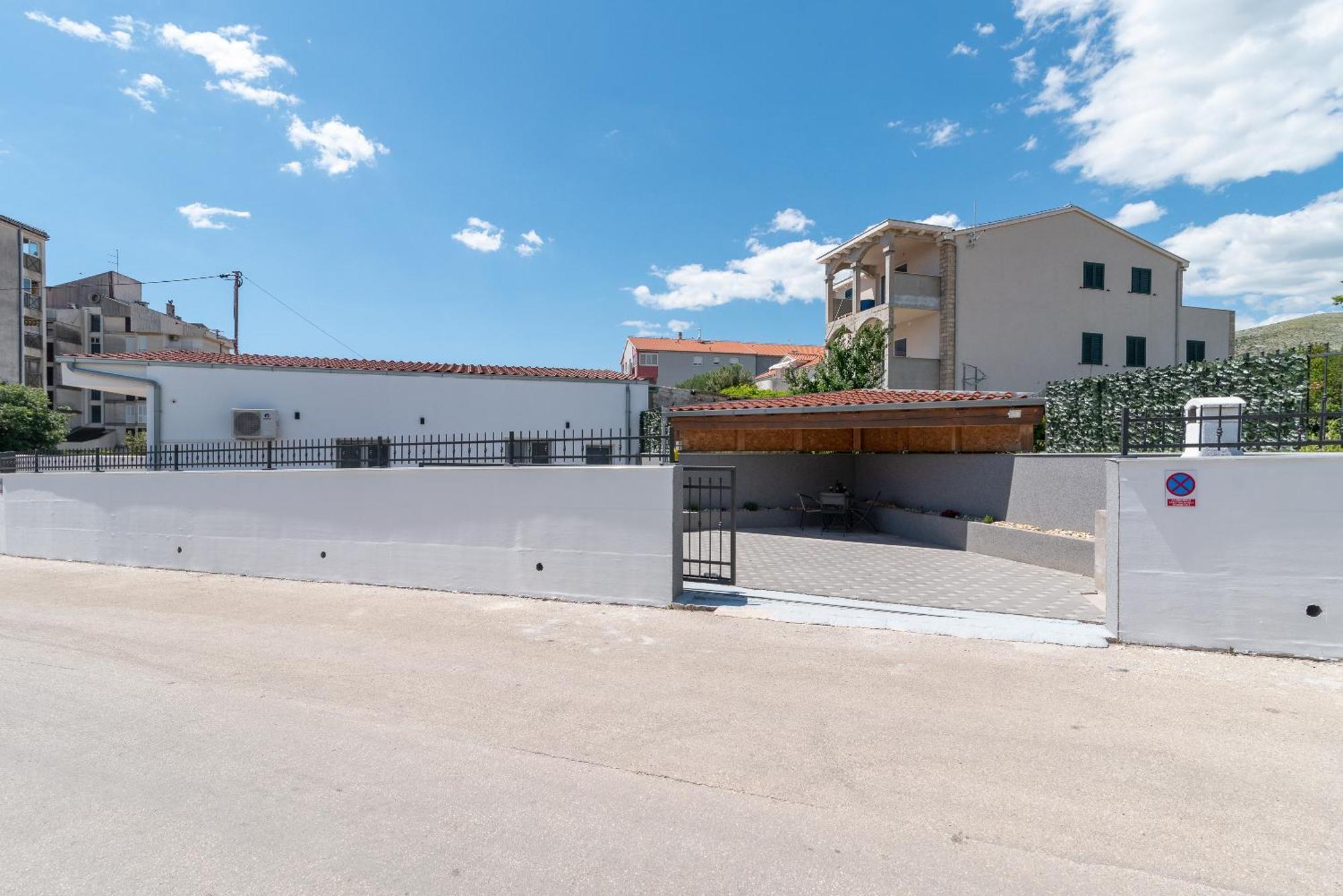 Apartman Dino Trogir Exterior foto